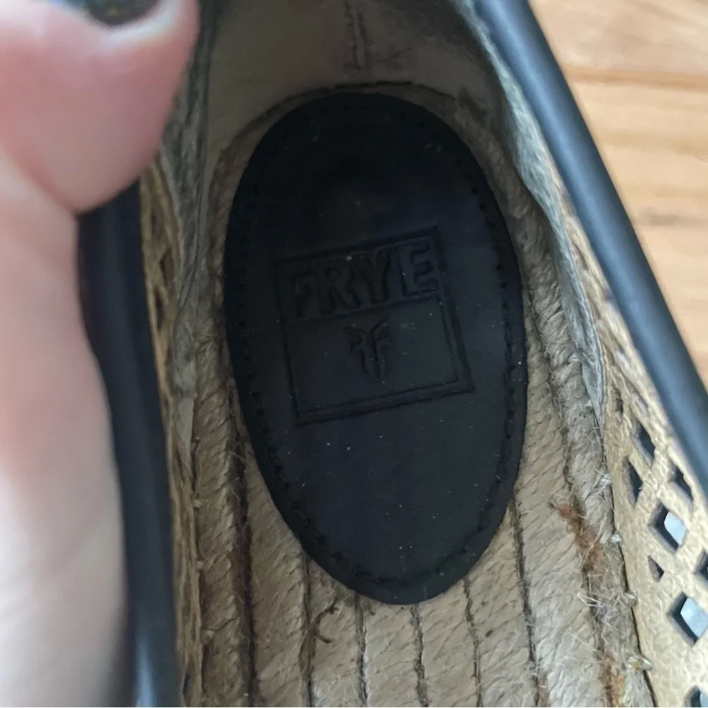 Frye Lee A Line Black Nubuck Leather Perforated Slip On Espadrille Flats Sz 6.5